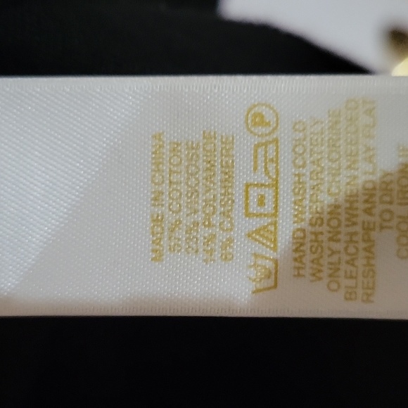 Kate Spade Black Ruffled Collar Sweater Size Small - Picture 3 of 5